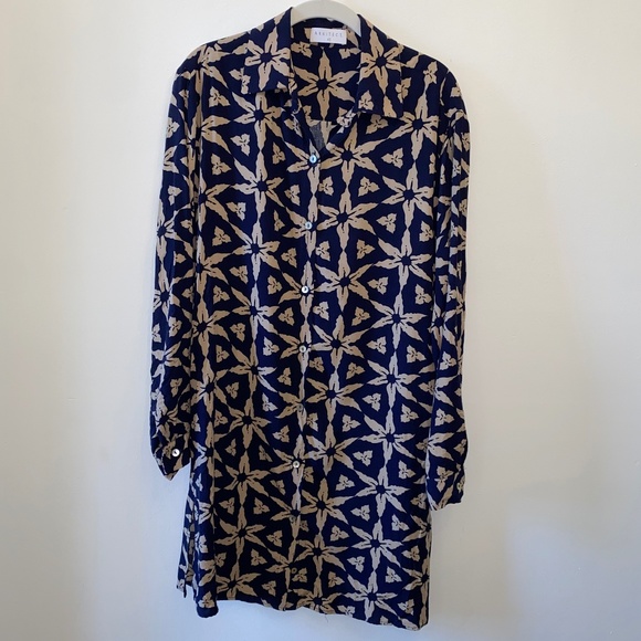 arkitect Dresses & Skirts - Arkitect Navy and Cream Button Down Shirt Dress